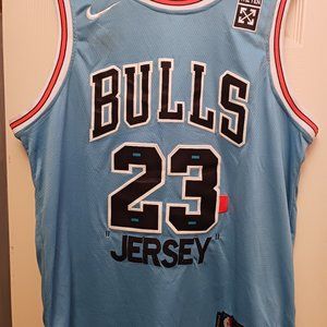 Michael Jordan NBA 85 Nike Off White The Ten Jersey Excellent Condition Size 50